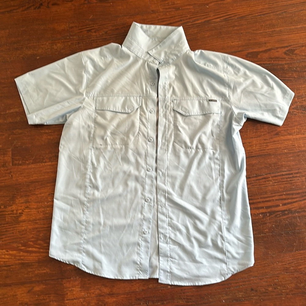 Columbia Lightweight Button Down